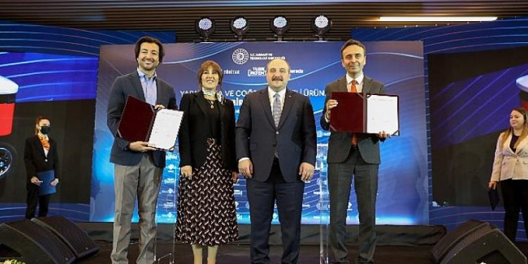 Hepsiburada, ‘Geleceğin Türkiye’si ve ‘Türkiye’nin Geleceği’ için iki önemli projeye imza attı.