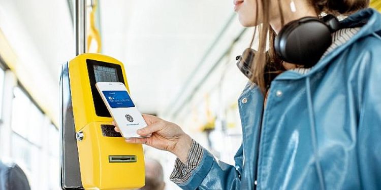 Toplu Taşımada Mobil Ödeme Yaygınlaşıyor