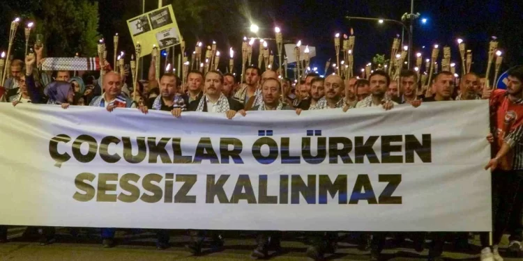 Antalya’da Filistin’e Destek Yürüyüşü