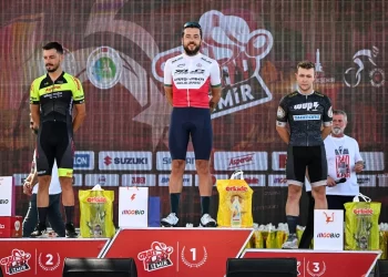 İzmir Granfondo Yarışında Ahmet Eren ve Züleyha Dikbaş birinci oldu